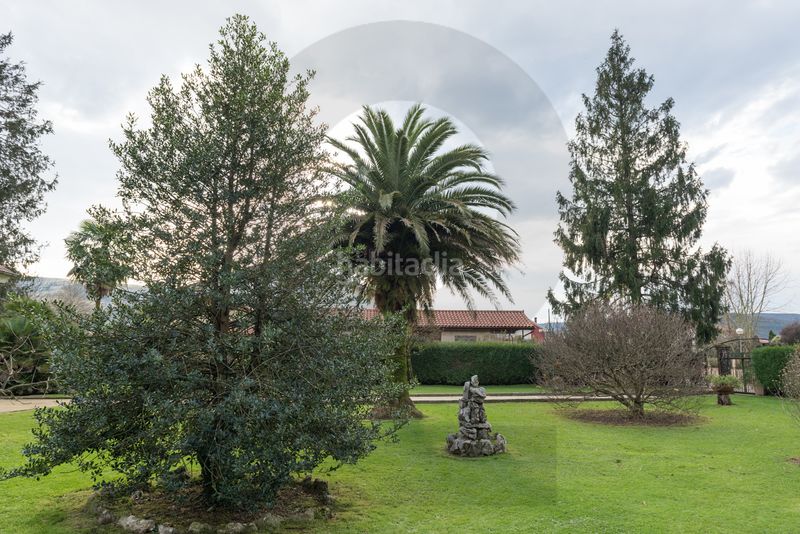 Foto db80c4f2-c309-4e30-8094-6c9c88722d2c. Xalet amb xemeneia calefacció a Ruente