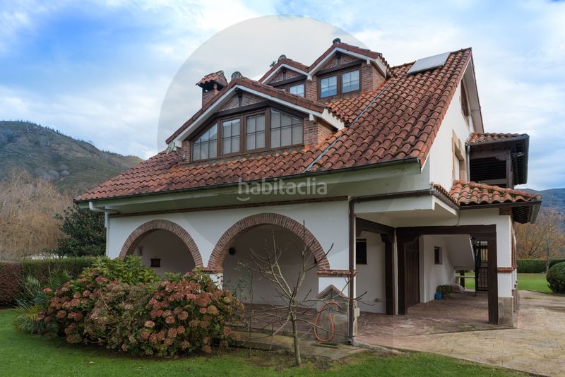 Foto fdc690c6-3bf3-4178-8569-7efa47fde4b2. Xalet amb xemeneia calefacció a Ruente