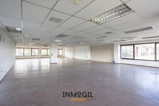 Affitto Ufficio  Avenida de la coruña. Inmogil gestión, oficinas en alquiler en carretera de la coruña