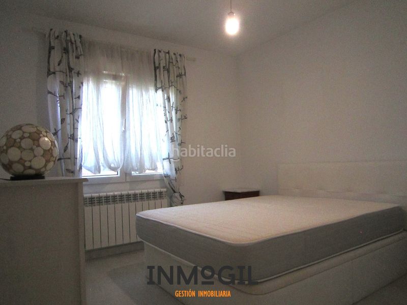 Foto 21dae992-19d4-44b1-b9c2-3349d08d7c95. Flat with fireplace heating pool in Navacerrada