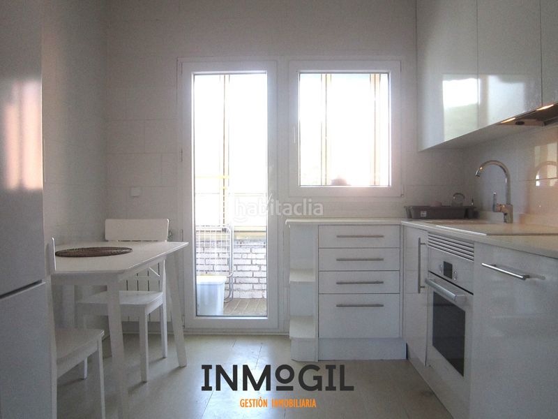 Foto 86d7bd47-9225-4104-a5f7-1f6fea355638. Flat with fireplace heating pool in Navacerrada