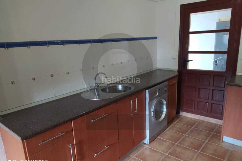 Foto 0f35b623-8ff0-4323-bd2d-cc29bbc36d7e. Casa a carretera antigua 7 a Nuévalos