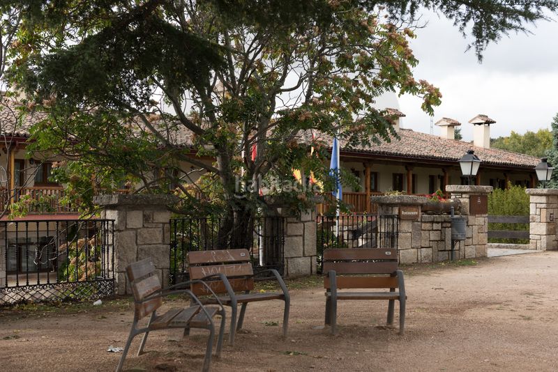 Foto e9a68112-090f-46b6-bfe9-bc4dce5ede53. Flat with fireplace heating pool in Navacerrada