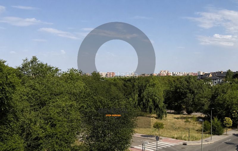Foto e8aa37b7-3c24-410d-87df-0caf0dcee1f0. Xalet amb xemeneia calefacció aparcament piscina a Encina (La)