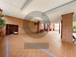 Pis  Calle del sacramento. Inmogil gestión, piso en venta con plaza de garaje y trastero en