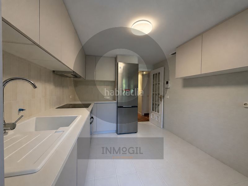 Foto ba63be0e-8fdb-4dd8-be55-6da272d3d41d. Miete etagenwohnung in calle de arcos de la frontera 12 in Madrid