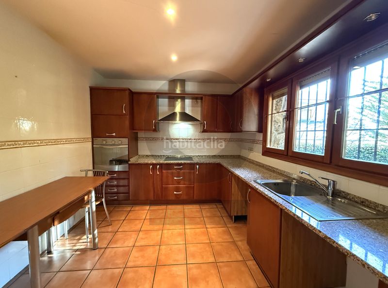 Foto 58b641de-227d-48f8-977c-a44827b384a6. Chalet mit heizung in Navacerrada