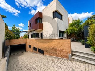Chalet  Calle felipe olvera. Chalet en venta en pozuelo de alarcón, inmogil gestión