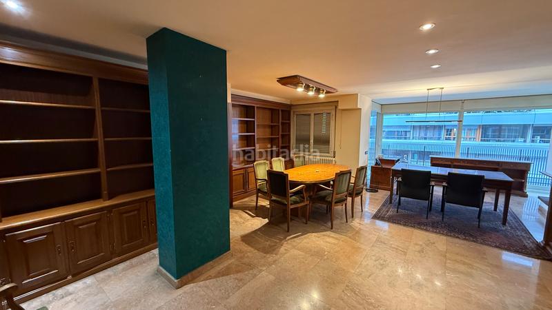 Foto 4f4844ca-e9fa-4792-b628-3ca88a9fc538. Flat with fireplace heating parking in Eixample Nord Girona