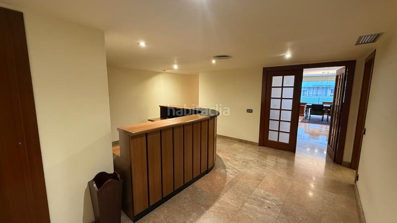 Foto 5f4c946c-d00c-4f1c-a223-53995b926689. Flat with fireplace heating parking in Eixample Nord Girona