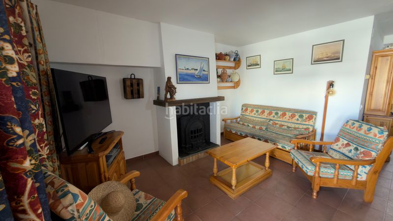 Foto 9b0c519a-b646-4490-8b10-68c6aaa60f4f. Apartament amb xemeneia calefacció aparcament piscina a Roses