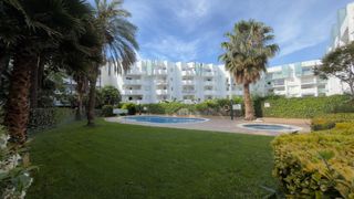 Apartament  Carrer port joan. Apartamento de 95m2 con dos plazas de garaje y amarre privado.