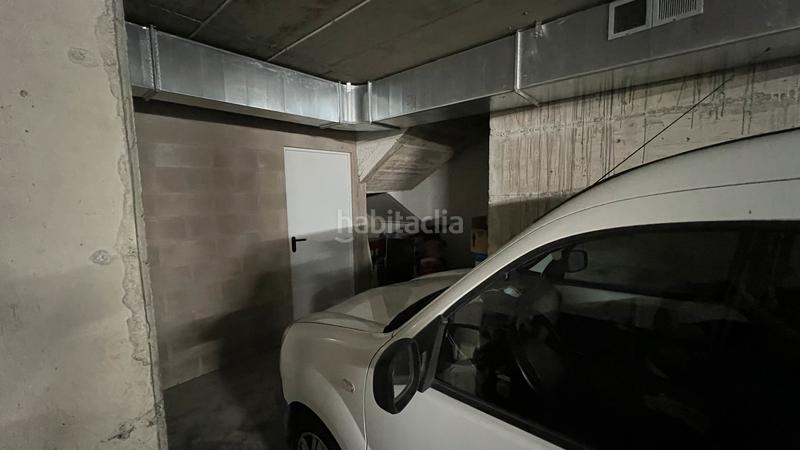 Foto e3555f2e-a10a-41b4-baae-731352cb06a3. Car parking in Eixample Sud-Migdia Girona