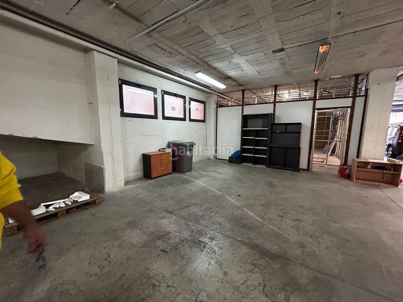 Foto f3d53ef2-339d-4998-b869-a2f0378b22fd. Location bâtiment à usage industriel dans Eixample Mataró