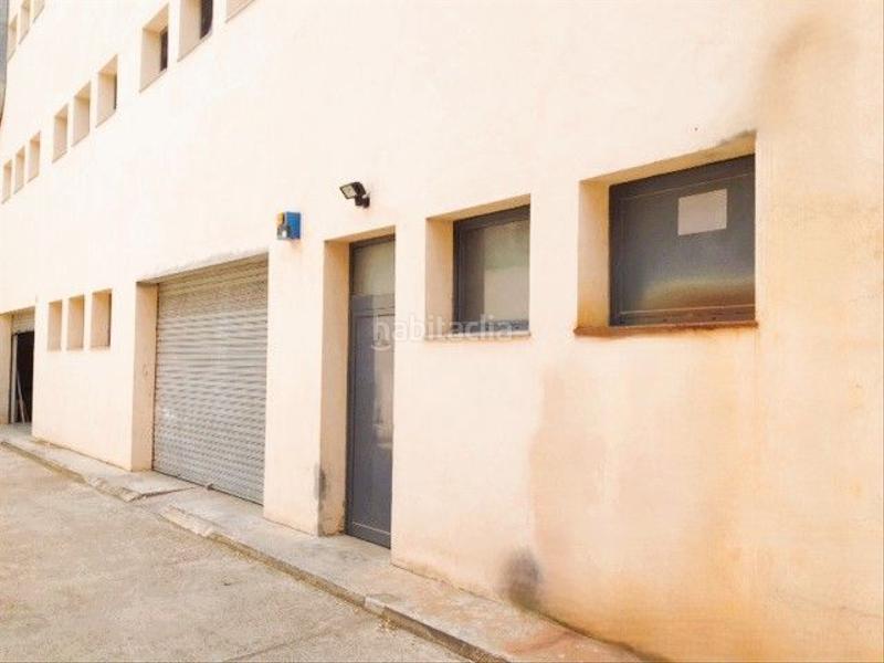 Foto 5a1c7d0d-5a25-4a18-a030-8995ccf34228. Alquiler nave industrial en Eixample Mataró