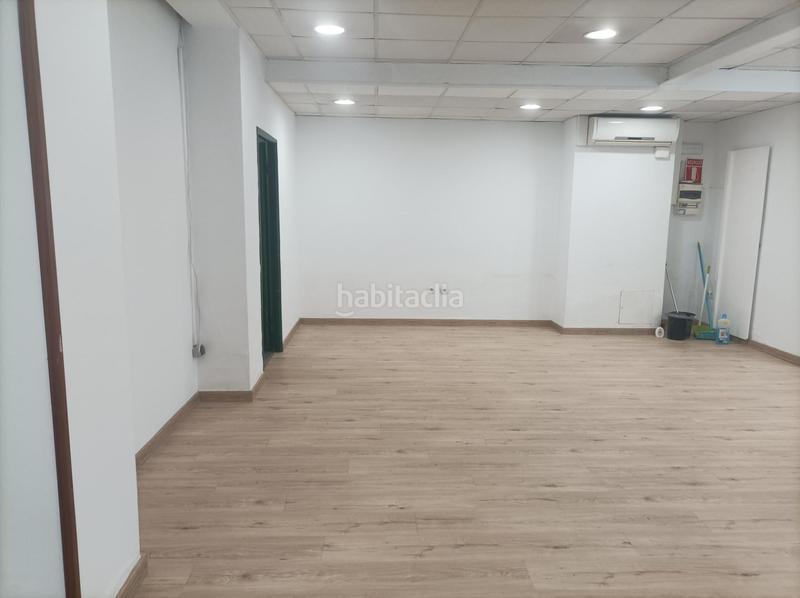 Foto 5e1d9811-be06-450d-ba51-21c18c43104d. Alquiler local comercial en Centre Masnou (El)