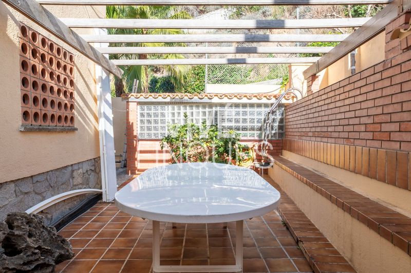 Foto 8d19fd7c-12f5-4433-9a69-a9e47a206241. Casa amb calefacció piscina a Urbanitzacions Mataró