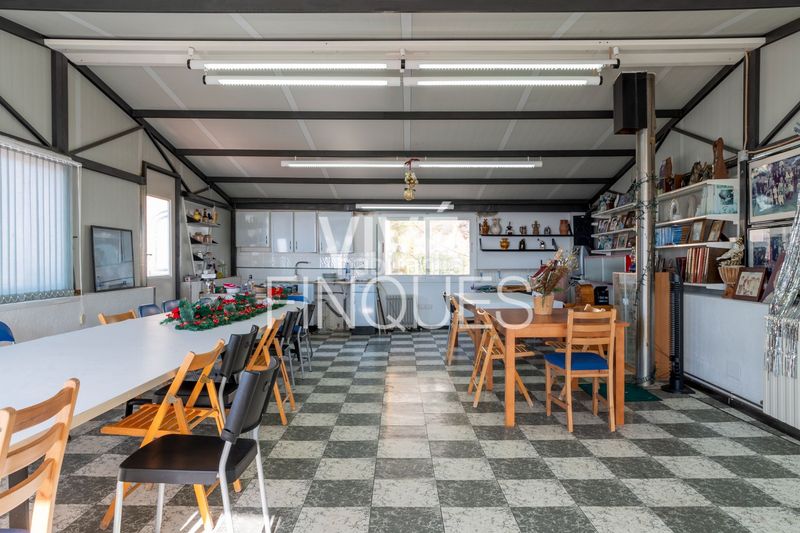 Foto a0ba54dd-f43b-4e19-b81c-971018b973ec. Casa amb calefacció piscina a Urbanitzacions Mataró
