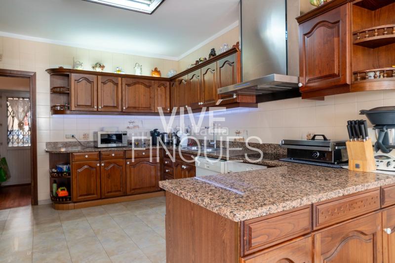 Foto a5103360-b042-4adc-bf7f-12a31c38d877. Casa amb calefacció piscina a Urbanitzacions Mataró