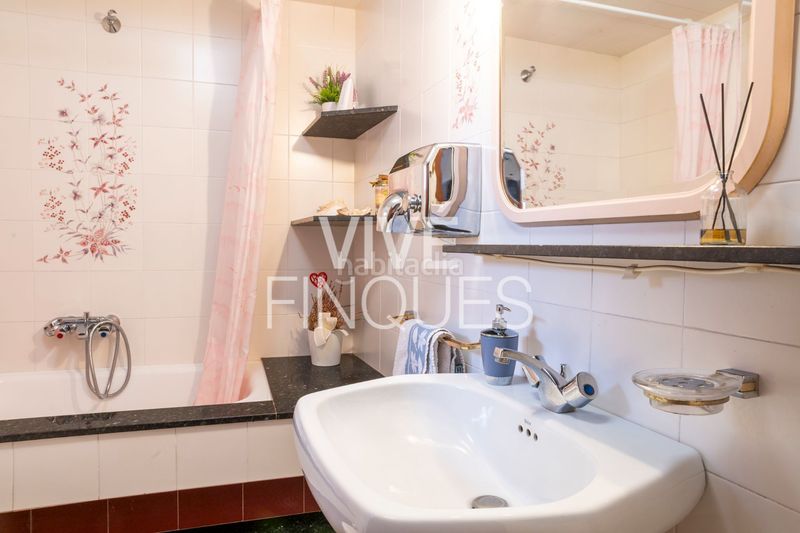 Foto be60743e-118a-46bf-92b3-75842752dd78. Casa amb calefacció piscina a Urbanitzacions Mataró