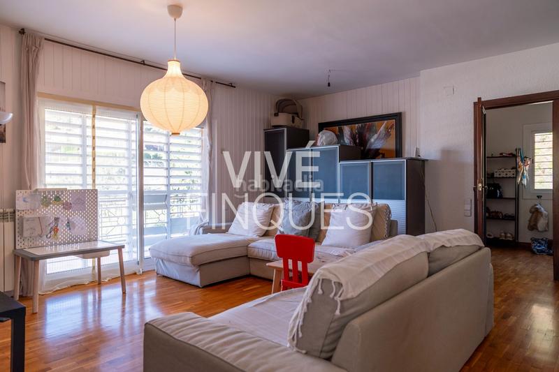 Foto f875c700-ce92-4e68-8fbe-94419ebe1b80. House with heating pool in Urbanitzacions Mataró