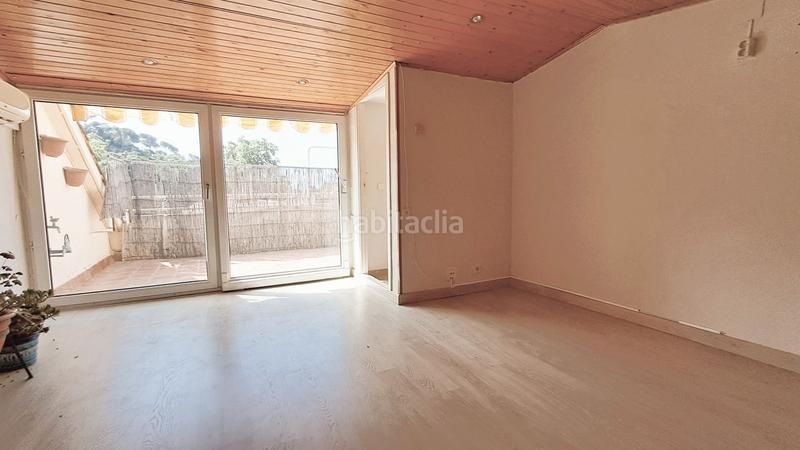 Foto f7f3a192-97fc-4466-9659-1f8ff484a7eb. Casa adossada amb calefacció aparcament piscina a Sant Andreu de Llavaneres