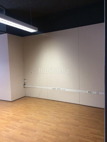 Foto 9942c584-1b08-40c3-927f-6f8df59f7da1. Lloguer local comercial a fray luis de leon 1 a Centre Mataró