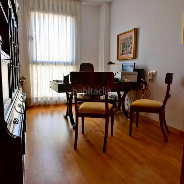 Foto dd4323d6-7bad-4e64-8ec3-d549a7ee4e51. Piso  con terraza y vistas al mar en Eixample Mataró