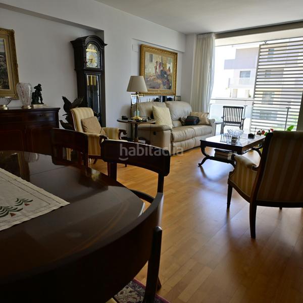 Foto e4fc5226-5afe-490c-8211-a5871d0af489. Piso  con terraza y vistas al mar en Eixample Mataró