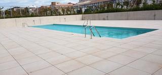 Lloguer Pis  Ernest lluch. Piso semi nuevo con espectaculares vistas al mar, junto al tecno