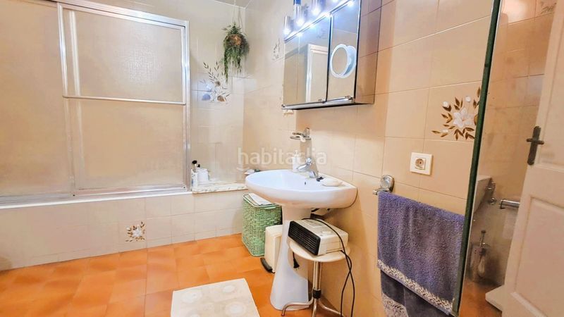 Foto f25008d4-8136-4c18-9628-4d62bb06b437. Casa adossada amb calefacció a Eixample Mataró