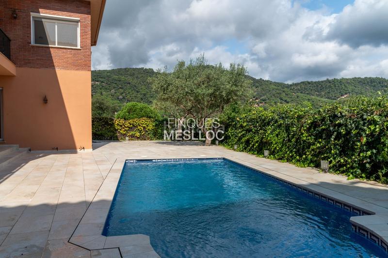 Foto 35d93eeb-c6fe-482f-ac4d-a8bf2b56b778. Casa en Cabrils