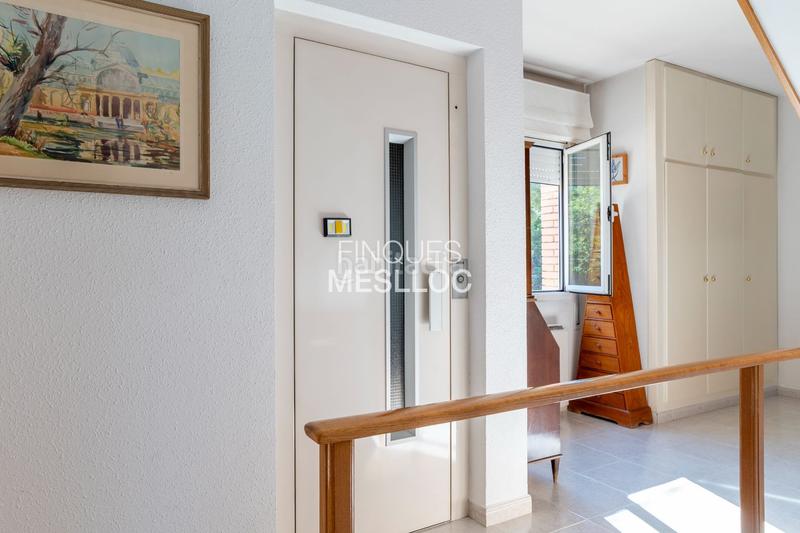 Foto 4efb4641-0c8f-4478-8b08-4238f9a23023. Haus mit heizung pool in Centre Masnou (El)
