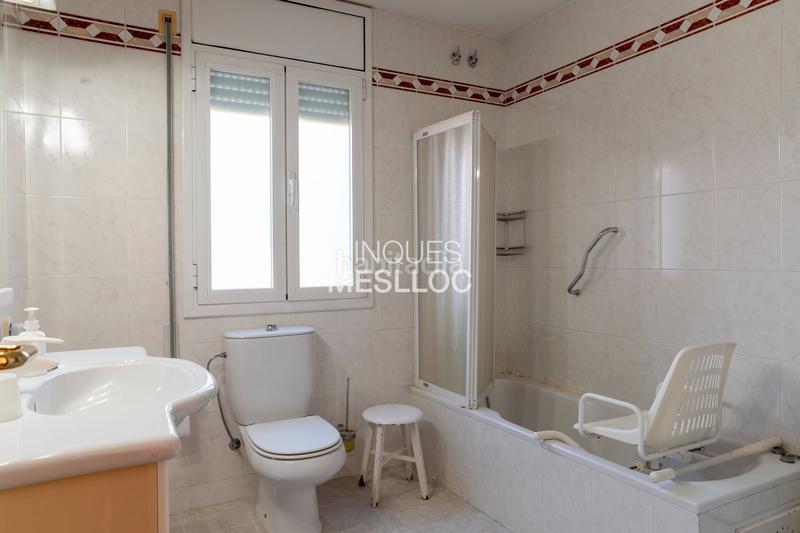Foto b950c96f-f63c-4f3d-b3c4-7e741cb7c086. Haus mit heizung pool in Centre Masnou (El)