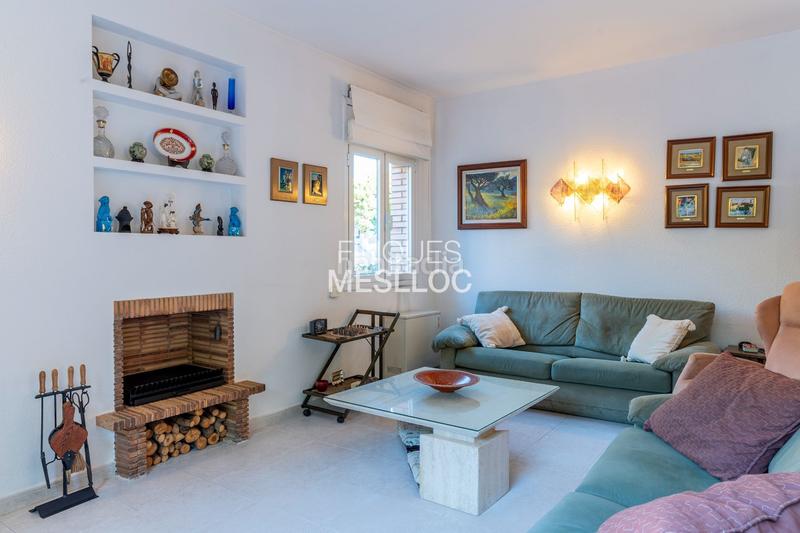 Foto d6d490b6-1f4f-4201-a709-2e07776ce990. Maison avec chauffage piscine dans Centre Masnou (El)