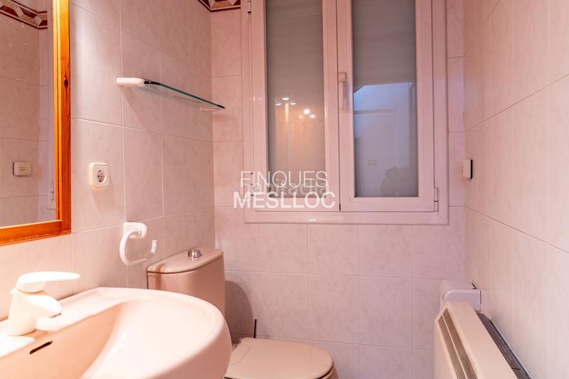 Foto e8d9f665-6fb5-4de0-aa62-a0b1af59c4e5. Maison avec chauffage piscine dans Centre Masnou (El)