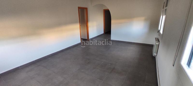 Foto b65a90dc-ac83-49a6-9b23-ebde41274c97. Lloguer pis amb calefacció piscina a Montgat