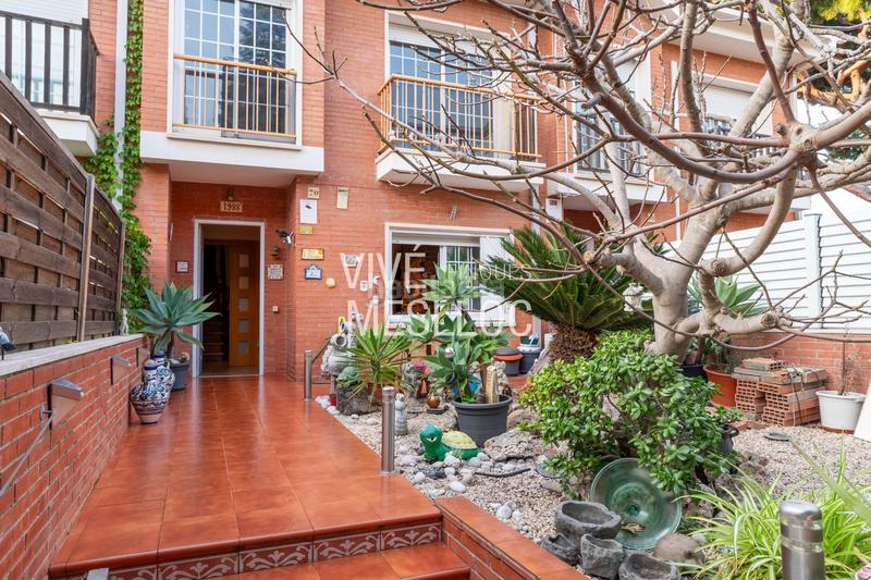 Foto 1d991313-e7e0-4026-8a6a-ac1cb6fe7669. Casa adosada en Centre-Nucli Antic Premià de Mar