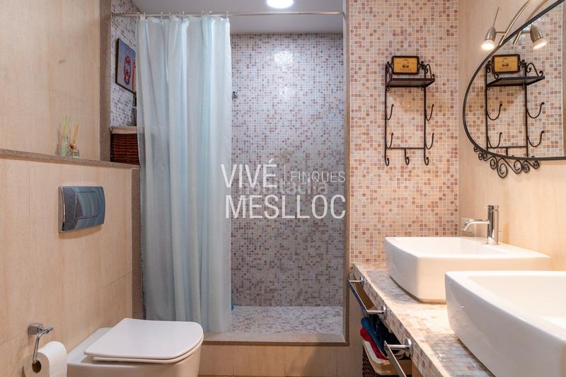 Foto a2c20f94-54d5-4a83-ba29-15d8073efca9. Casa adosada en Centre-Nucli Antic Premià de Mar