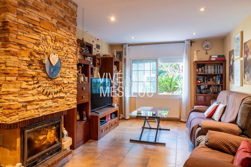 Foto 2d7aa565-aea5-4fd2-acf1-9ce278f5c8cd. Casa adossada amb calefacció piscina a Centre-Nucli Antic Premià de Mar