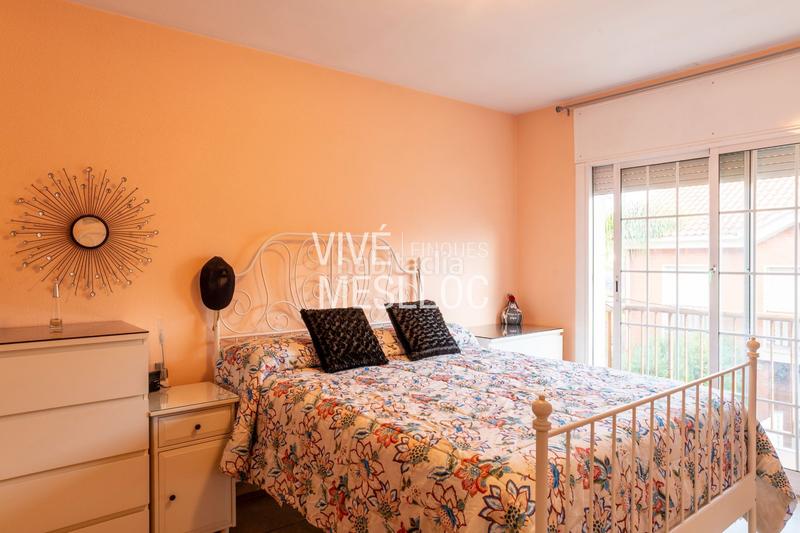 Foto 1f6dddad-01e9-4d0f-b344-3cb80dc19f43. Maison jumelée avec chauffage piscine dans Centre-Nucli Antic Premià de Mar