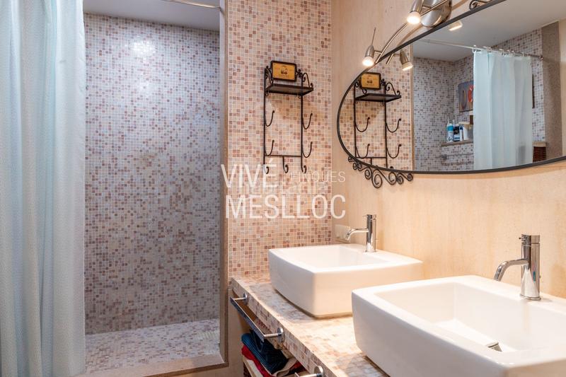 Foto 6bffe098-dd5f-4785-8b71-1683ee1a4cbf. Semi detached house with heating pool in Centre-Nucli Antic Premià de Mar