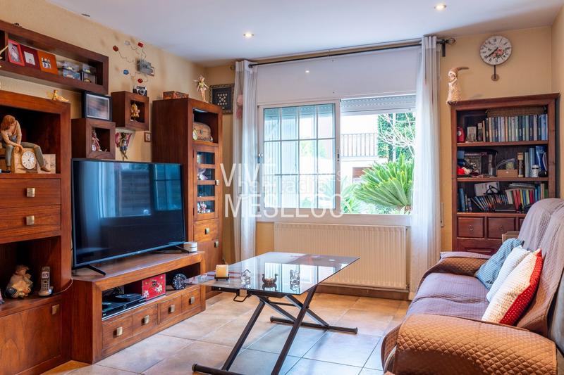 Foto ff1dab9e-686d-48bb-ba8b-c8371eef8c7f. Semi detached house with heating pool in Centre-Nucli Antic Premià de Mar