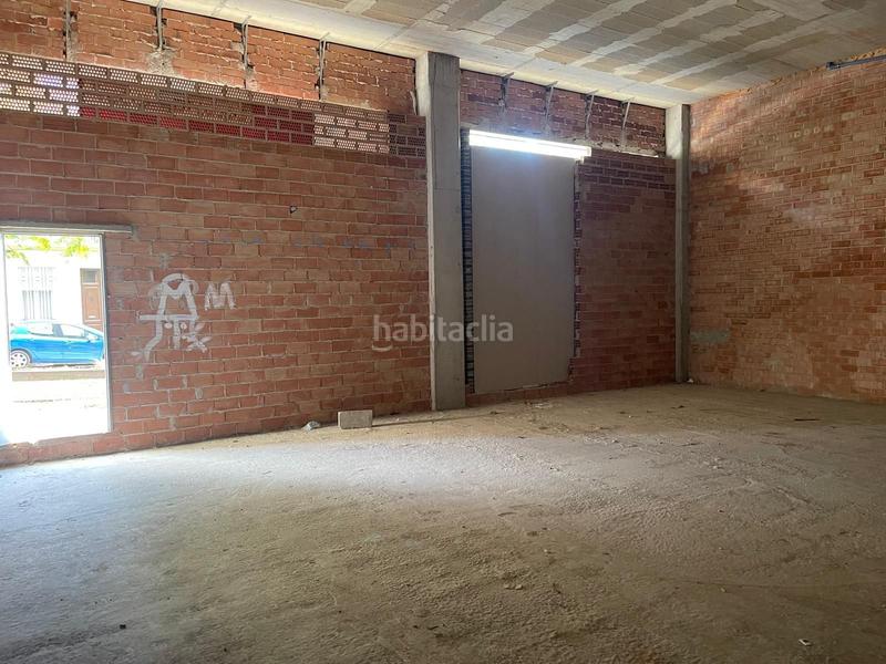 Foto d4c9064c-e449-4260-8edb-b87e0384f74e. Rent business premise in francisco herrera 17 in Centre Mataró