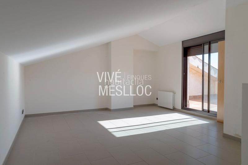 Foto e027afa2-4a64-4de7-8a39-07e79e817cd1. House with heating in Centre Masnou (El)