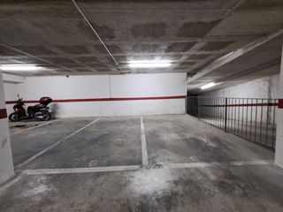 Rent Car parking in Melendez valdes 11