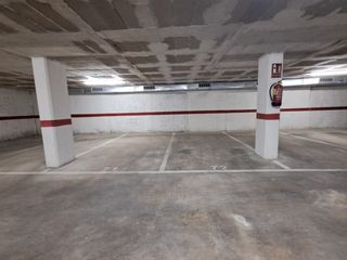 Rent Car parking in Melendez valdes 11