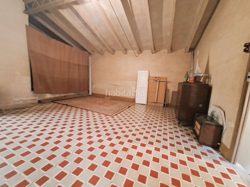 Foto 4c9be138-80b3-49d2-ad34-4ca18d3173df. Casa amb calefacció aparcament a Centre Mataró