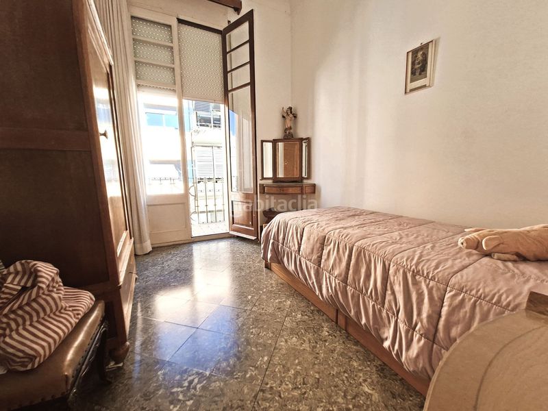 Foto 555b57f4-4e35-4a6a-95a0-d55d25433e68. Casa amb calefacció aparcament a Centre Mataró