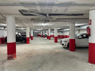 Aparcament cotxe a Sant oleguer 33. Oportunidad única! últimas plazas de aparcamiento en venta  des